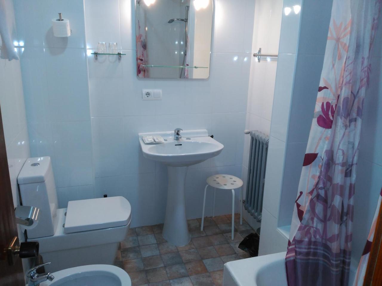 Hotel Vaqueros Langreo Eksteriør bilde